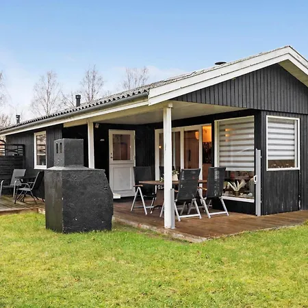 3 Bedroom Awesome In Nysted