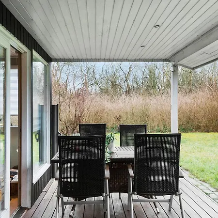 3 Bedroom Awesome In Holiday home *