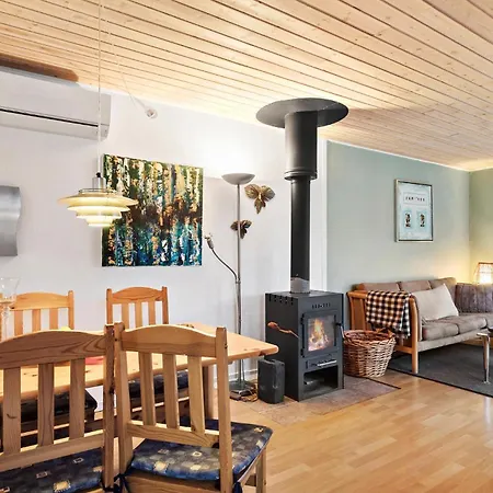 3 Bedroom Amazing In Nysted