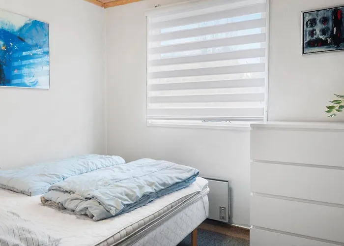 3 Bedroom Awesome In *
